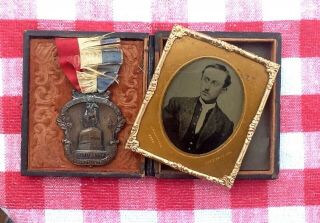 1863 Iowa Officer - 1/6th Plate Tintype/Full Case - w/G.  A.  R.  War Service Medal. 6
