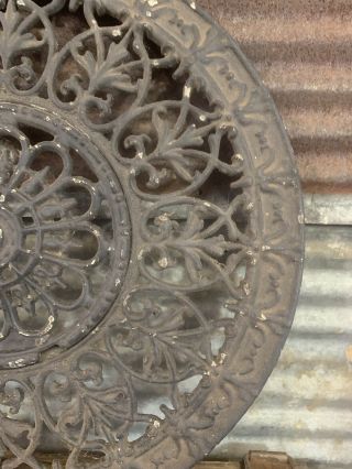 RARE Antique Vtg Ornate Cast Iron Round Wall Floor Chimney Grate Register 15.  75 