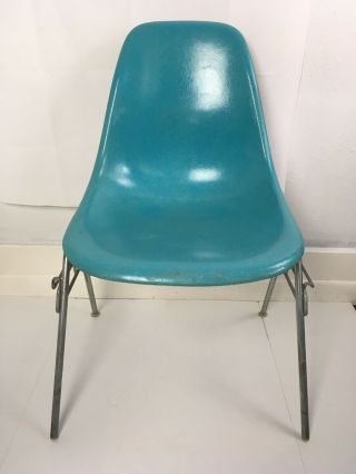 Vintage Herman Miller Eames Fiberglass Chair