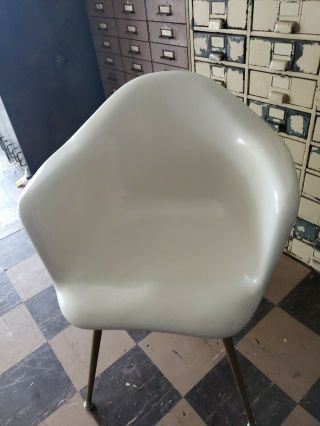 Mid Century Eames Era Style Chromcraft Fiberglass Shell Arm Chair herman miller 2