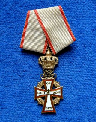 Denmark.  Miniature Of Order Of The Dannebrog,  Gold.  Medal.  Orden