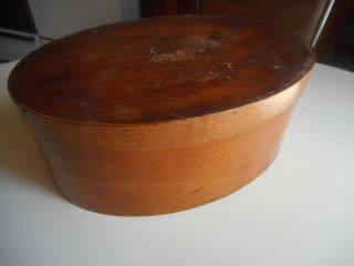 19th C.  4 finger Shaker made Band Box.  Finely made early Shaker Pantry Box 10