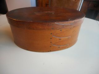 19th C.  4 finger Shaker made Band Box.  Finely made early Shaker Pantry Box 12