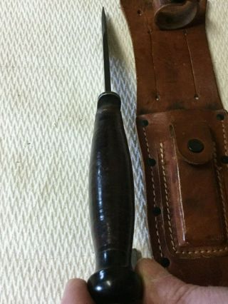 Vintage WW2 Camillus N.  Y.  U.  S.  N.  Mark 1 Knife and Sheath 8