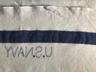 VTG WWII VINTAGE US NAVY MILITARY ISSUE IVORY w BLUE STRIPE WOOL BLANKET 3