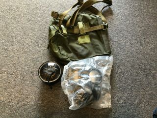 Canadian C3 Gas Mask,  Respirator Carry Bag Filter Size Large