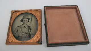 RARE CIVIL WAR 1/6 AMBROTYPE CONFEDERATE SOLDIER WITH COLT & RIFLE & HARDEE HAT 8