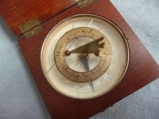 Antique Pocket Compass Kompass Bussola Sundial Wooden Case Sonnenuhr Late 19th C