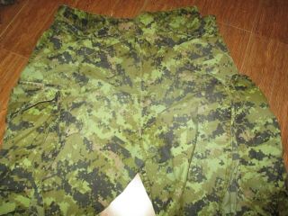CANADIAN CADPAT ISSUE COMBAT PANTS 36,  Very Good 10