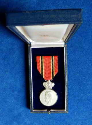 Belgium.  Rare Silver Medal Of The Service To The Royal House,  Box.  Order