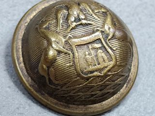 NON EXCAVATED MICHIGAN STATE SEAL 23MM COAT BUTTON GODDARD BROS/EXTRA 2