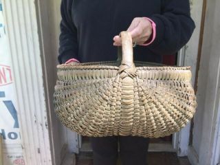 19TH C BUTTOCK BASKET IN GREENISH BLUE PAINT PAINT DECORATED DESIG 3