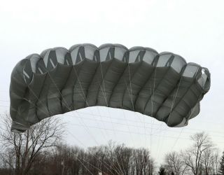 PD TR375 Military skydiving reserve parachute canopy - 375 sq ft 7 cell F111 2
