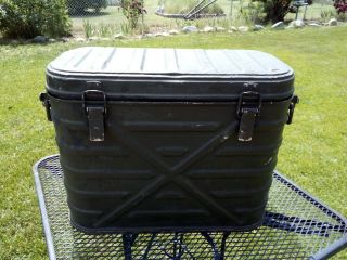 Vintage 1961 U.  S.  Military Army Food Cooler Container,  3 Metal Food Canisters