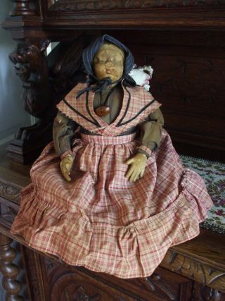 Antique Primitive Pilgrim Doll Beautifully Made Detailed Fabric Molded Face Lady