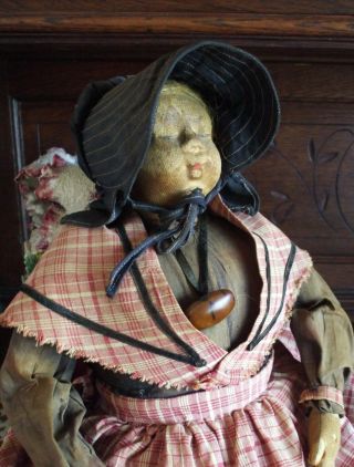 Antique Primitive Pilgrim Doll Beautifully Made Detailed Fabric Molded Face Lady 3