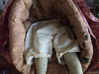 Antique Primitive Pilgrim Doll Beautifully Made Detailed Fabric Molded Face Lady 8