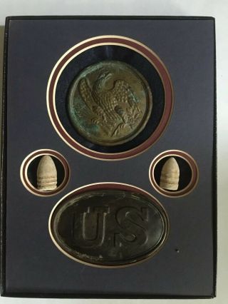 Union Puppy Paw Buckle & Eagle Beastplate Civil War In Display Case