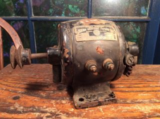 Antique Cast Iron.  Electric Motor.  Star Electric Motor.  Co.  Direct Current.