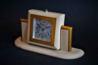 ATTRACTIVE 1930s FRENCH ART DECO HOLLYWOOD STYLE MANTLE CLOCK 3