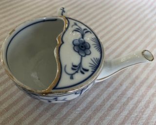 VINTAGE W T & C PORCELAIN INVALID FEEDER,  BLUE ONION PATTERN Made In Germany 2