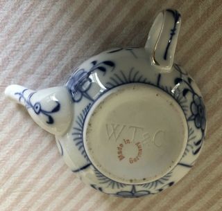 VINTAGE W T & C PORCELAIN INVALID FEEDER,  BLUE ONION PATTERN Made In Germany 5