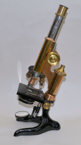 Old Brass Microscope In Case – E.  Leitz,  Wetzlar.