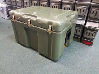 Pelican Hardigg Military Case 25.  00 X 19.  00 X 17.  19 Inches