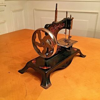 Antique Sewing Machine - Germany Casige Hand Crank Childs Toy Little Red Riding 3