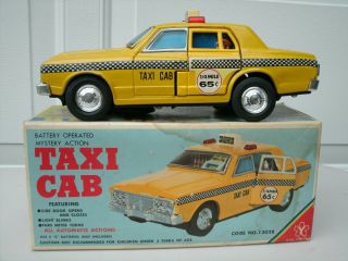 Vintage Japan Tin Litho (y) Battery Operated Taxi Cab