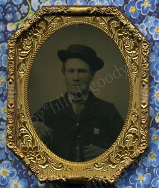 Civil War Soldier With Sixth 6th Corps Badge Tintype Photo