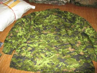 CANADIAN CADPAT ISSUE COMBAT ICE COAT,  Very Good 11