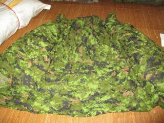 CANADIAN CADPAT ISSUE COMBAT ICE COAT,  Very Good 6