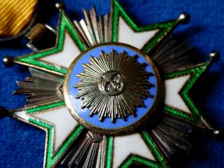IRAN.  PERSIA.  ORDER OF THE CROWN 5TH CLASS.  MEDAL.  ORDEN 11