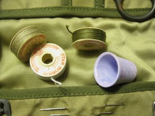 US ARMY WW2 SEWING KIT HOUSEWIFE COMPLETE AND UNISSUED 6