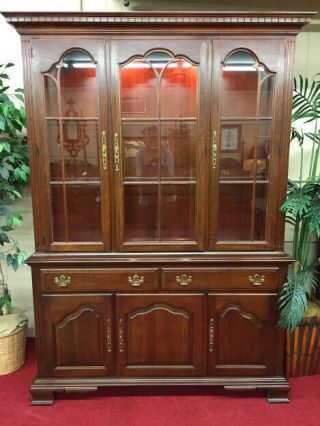 Pennsylvania House Cherry Lighted China Cabinet - - Delivery Available