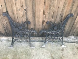 Vintage Cast Iron Yard / Garden Bench Frame Ends,  S/h