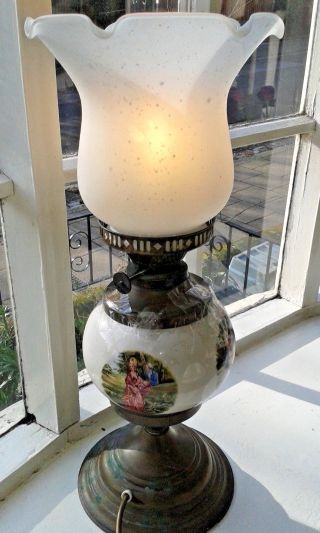Vintage Oil Lamp Decorated Ceramic/brass Base Converted To Electricity Charming