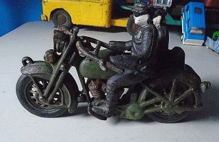 BIG HUBLEY CAST IRON POLICE MOTORCYCLE COMPLEAT W.  SIDE CAR & 2 POLICE RIDERS 2