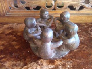 Australian Collectable Pottery Five Family Circle