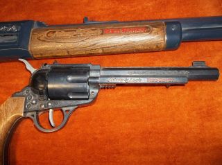 JOHNNY EAGLE RED RIVER GUN SET (RIFLE & PISTOL) CIRCA 1960 ' S 2