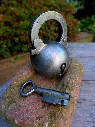 Ball / Apple / Sphere Shaped Padlock With One Key,  Order,  Collector 0601