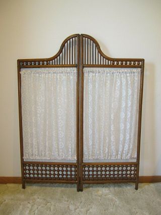 Antique Victorian Child’s Oak Stick & Ball Dressing Folding Screen W/ Lace