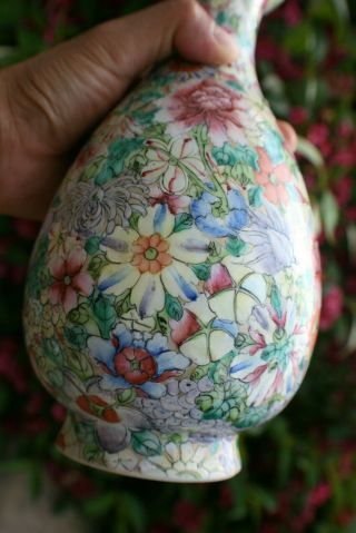 19th - 20th Century Antique Chinese Porcelain Hand Painted Flowers Vase - Marks 4
