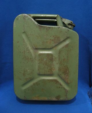GERMAN ARMY 5 LITER OIL FUEL GAS JERRY CAN 3