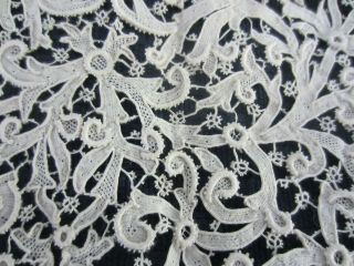 Antique cream lace ' shawl ' collar: hand made,  in 4