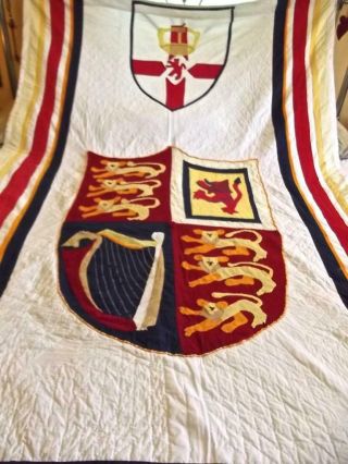 Vintage Complete Handmade Quilted Art Quilt w Royal Coat Of Arms Applique 63x101 2