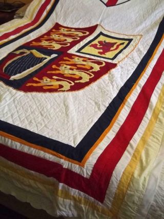 Vintage Complete Handmade Quilted Art Quilt w Royal Coat Of Arms Applique 63x101 5