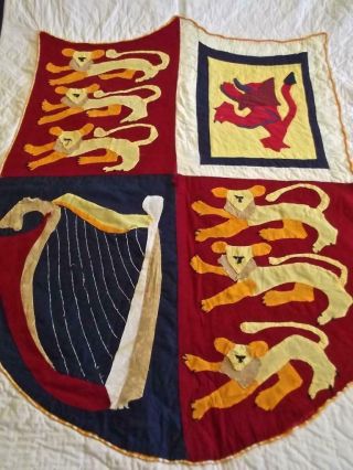Vintage Complete Handmade Quilted Art Quilt w Royal Coat Of Arms Applique 63x101 6