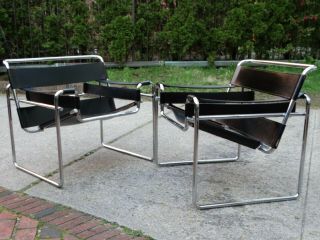 Pair Vintage Mid - Century Wassily Lounge Chairs Cowhide Leather And Chrome Knoll